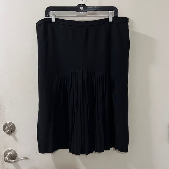 Modes Rassia Black Pleated Knee Length Skirt Size Large-Xlarge - Picture 2 of 8
